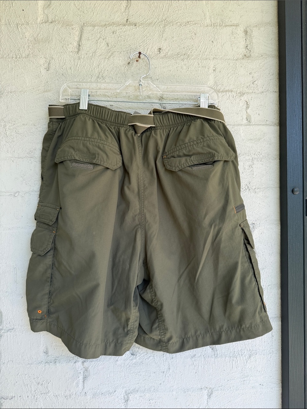 Columbia Men’s Olive Cargo Shorts w Built-In Belt Size Large - Picture 7 of 10